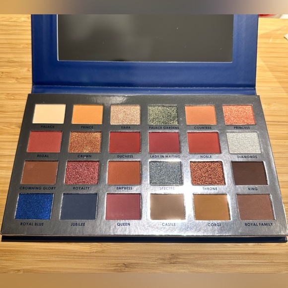 Ciate london royal edition eyeshdow palette - Picture 1 of 3